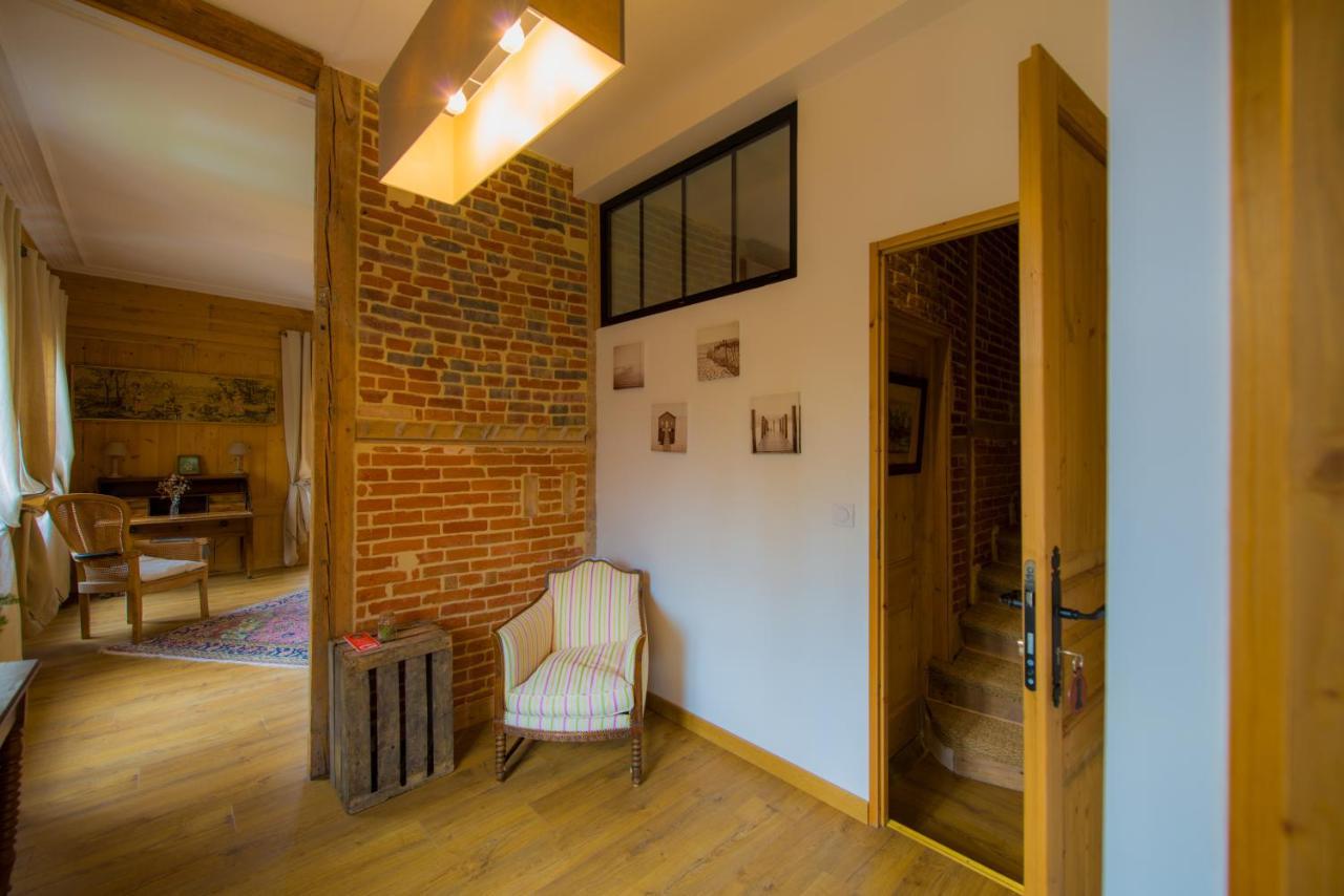 A L'Ecole Buissonniere Bed and Breakfast Honfleur Exteriör bild