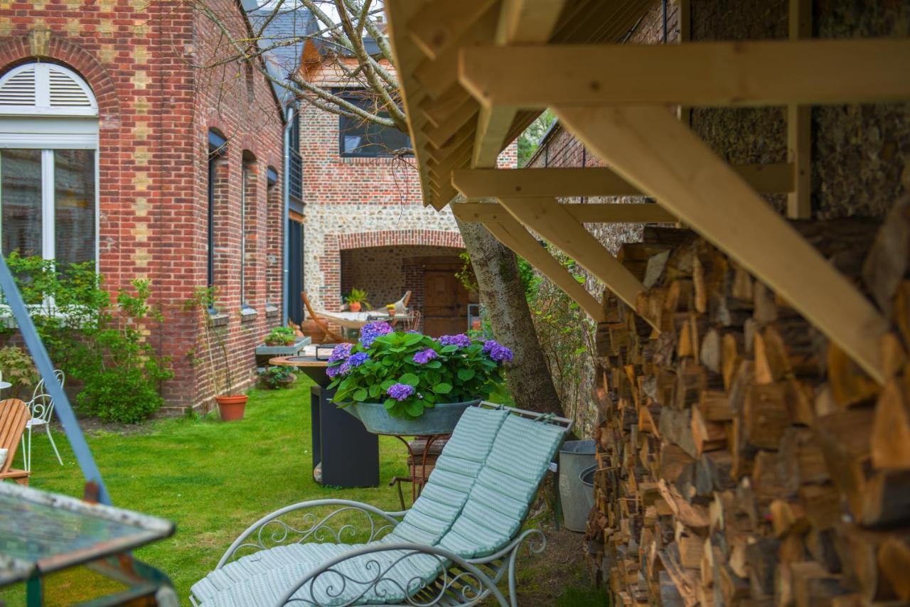 A L'Ecole Buissonniere Bed and Breakfast Honfleur Exteriör bild