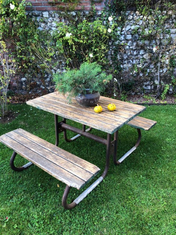 A L'Ecole Buissonniere Bed and Breakfast Honfleur Exteriör bild
