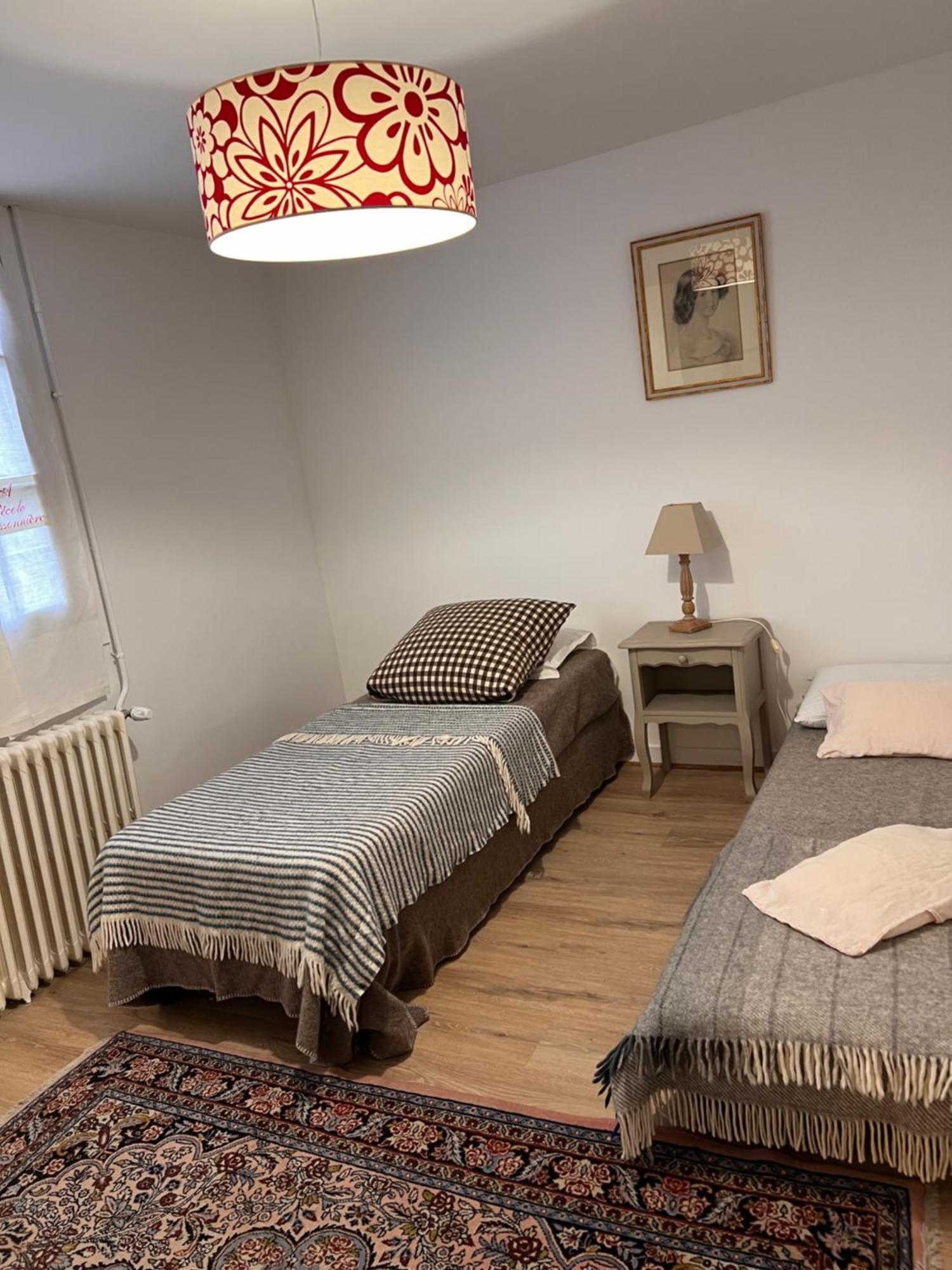 A L'Ecole Buissonniere Bed and Breakfast Honfleur Exteriör bild